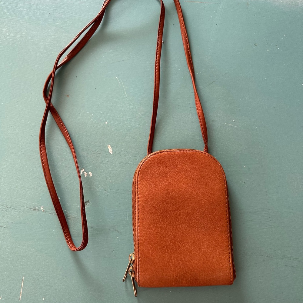 Hobo International Tan Crossbody Bag Minimal Small Trendy